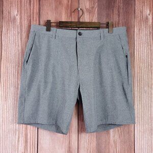 Vuori Aim Shorts Mens Size 36 Gray Athleisure Stretch Zip Pockets V368